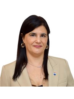 Marina Martinez - RE/MAX Express