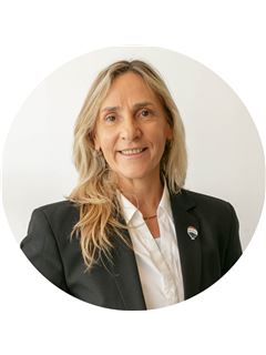 Mariana Dall'Orto - RE/MAX Diagonal II