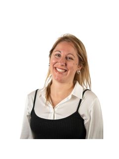 Ayelén Smal - RE/MAX Data Work