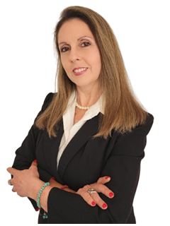 Carla Vidal  - RE/MAX Terruños