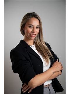 Analía Pinto - RE/MAX Solutions