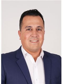 Jose Antonio Carozzo - RE/MAX Advance