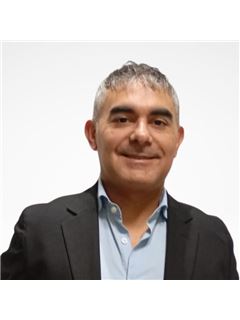 Carlos Calatayud - RE/MAX Life
