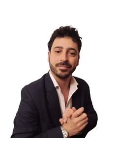 Nicolas Palmer Coll - RE/MAX Remeros