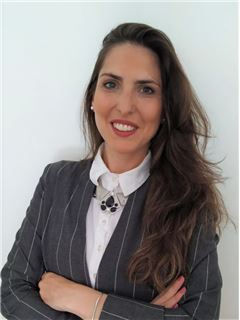 Daniela Molinari - RE/MAX Urbana
