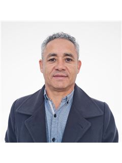 Oscar Benitez - RE/MAX Life