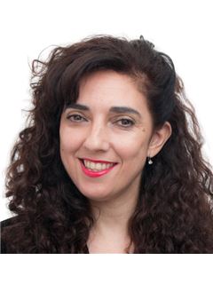 Estela Cambon - RE/MAX Premium