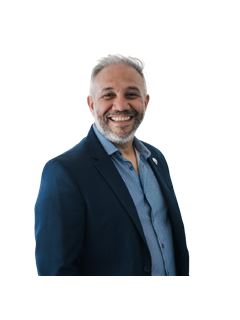 Christian Ghisoli Esquivel - RE/MAX Roble