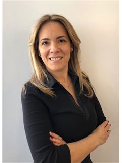 Vanesa Mendoza - RE/MAX Raíces