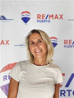 Alba Rogelja - RE/MAX Puerto