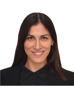 Lorena Grau - RE/MAX Express