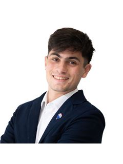 Luciano Solari - RE/MAX Arena
