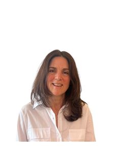 Karina Bottazzini  - RE/MAX Power
