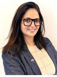 Vanesa Camozzi - RE/MAX Uno