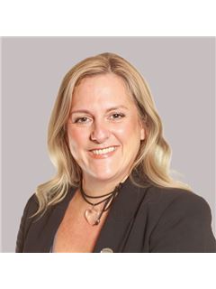 María Pía Zorzoli - RE/MAX Blue