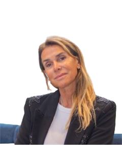 Lorena  Benatar - RE/MAX Raíces