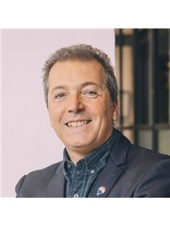 Pablo Frias - RE/MAX Vincit