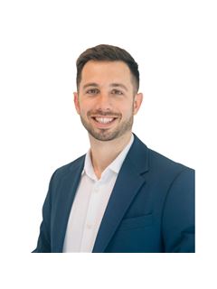 Gonzalo Vello - RE/MAX Suma