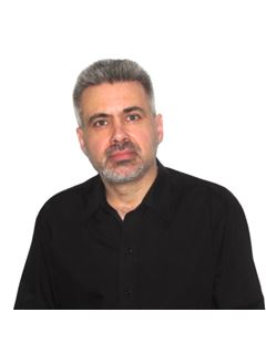Esteban  Solé  - RE/MAX Premium II