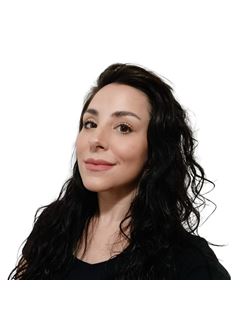 Anabella Ludueña - RE/MAX Remeros