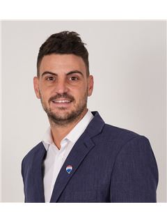 Ariel Suero - RE/MAX Advance