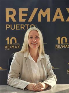 Elizabeth  Vitale - RE/MAX Puerto