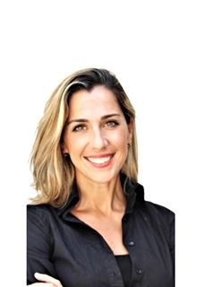 Luciana Cruz - RE/MAX Suma