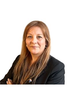 Valeria Vanesa Casas - RE/MAX Mediterránea