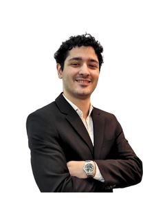 Lucas  Navarrete  - RE/MAX Premium II