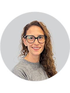 Julieta Vacirca - RE/MAX Blue