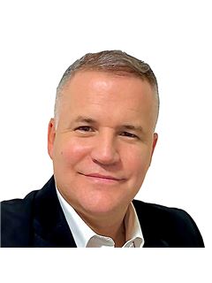 Esteban Jose Castro - RE/MAX Link