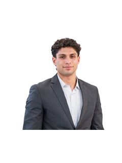 Jonathan Gabriel  Fasoli - RE/MAX Roble