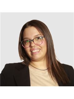 Aldana Romero - RE/MAX Blue