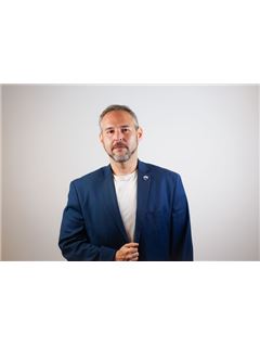 Jonathan Montiel - RE/MAX Net
