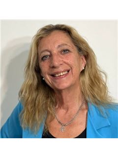 Monica Leonor Ciavirella - RE/MAX Iron