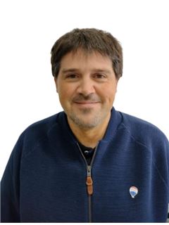 Federico Vilanova - RE/MAX Believe