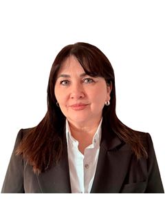 Antonia Oviedo - RE/MAX Link