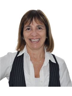 Cristina Spingola - RE/MAX Buró II