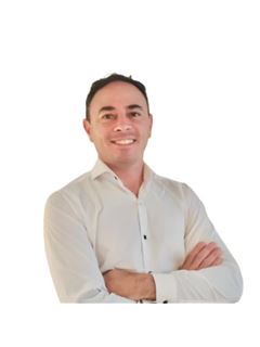 Sebastian Cáceres - RE/MAX Vita