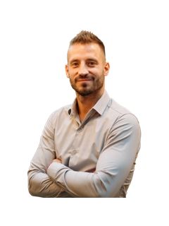 Nicolas Sajkowski - RE/MAX Crea