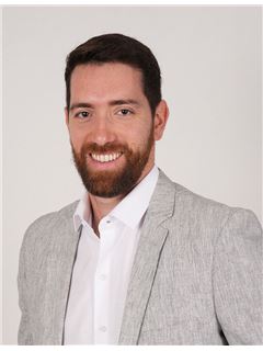 Sebastián Castiglionesi - RE/MAX Advance