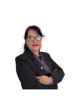 Viviana Altamirano - RE/MAX Palace