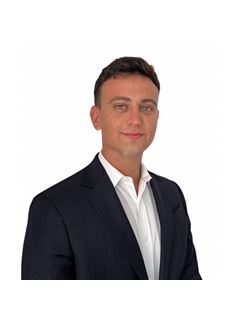 Tomas  Ataria - RE/MAX Enjoy