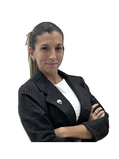 Yasmin Carrabs - RE/MAX Avenida