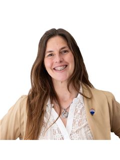 Celeste Caiati - RE/MAX Arena