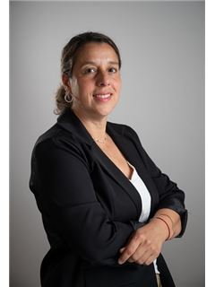 Paola Mercado - RE/MAX Solutions