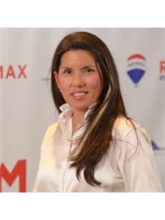 Andrea Lee - RE/MAX Puerto