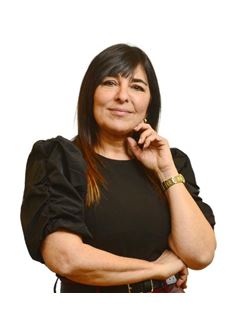 Ana María Guzzo - RE/MAX Raíces