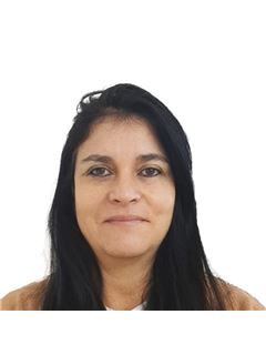 Adriana Mariel Ruano - RE/MAX Remeros