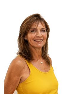 Marisa Yussem - RE/MAX Vanguard